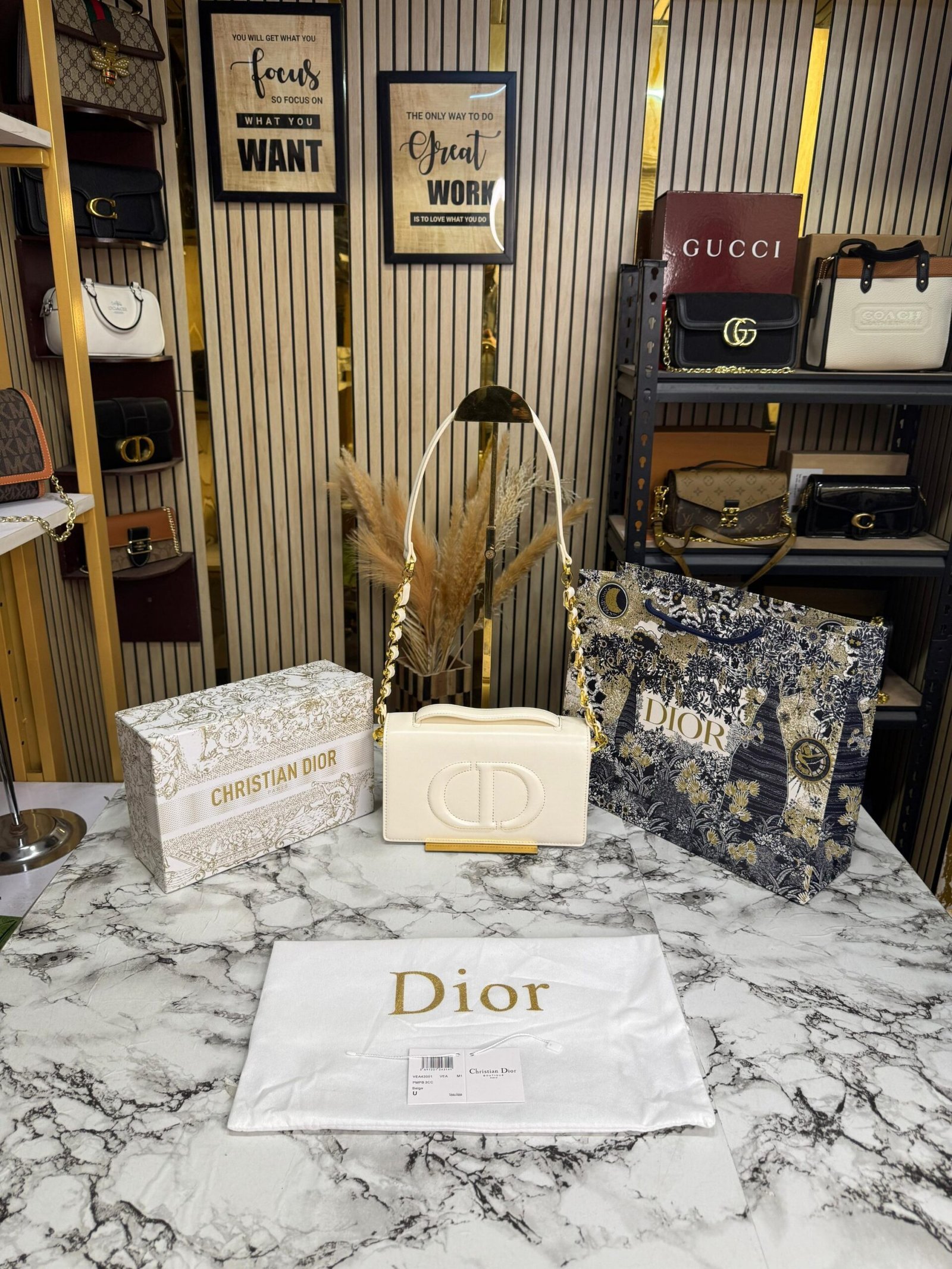 CHRISTIAN DIOR CARO PREMIUM BAG WITH OG BOX AND CARRY BAG ????βοΈ